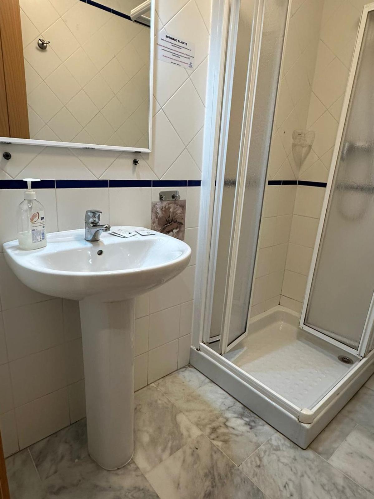 شيبيونا Apartahotel Dona Reyes المظهر الخارجي الصورة