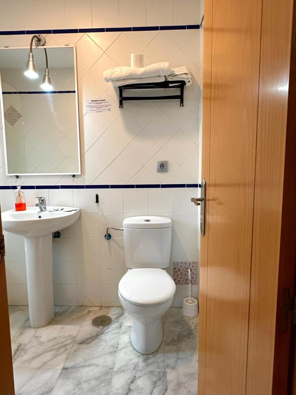 شيبيونا Apartahotel Dona Reyes المظهر الخارجي الصورة